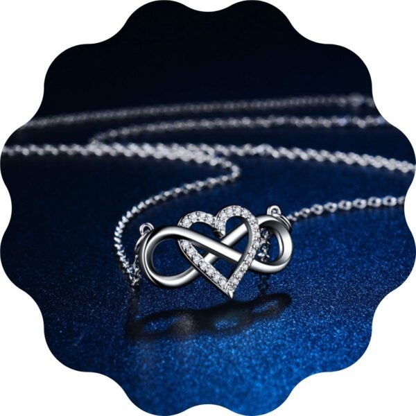 Collier symbole infini dans cœur