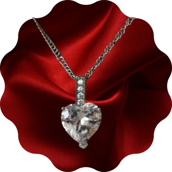 Collier pendentif cœur zircon