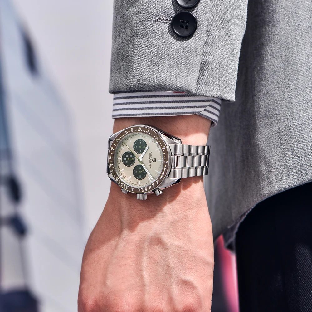 Montre Homme Quartz Pagani Design Acier - Chronographe Sport Luxe Détail du cadran de la montre Pagani Design Saturn