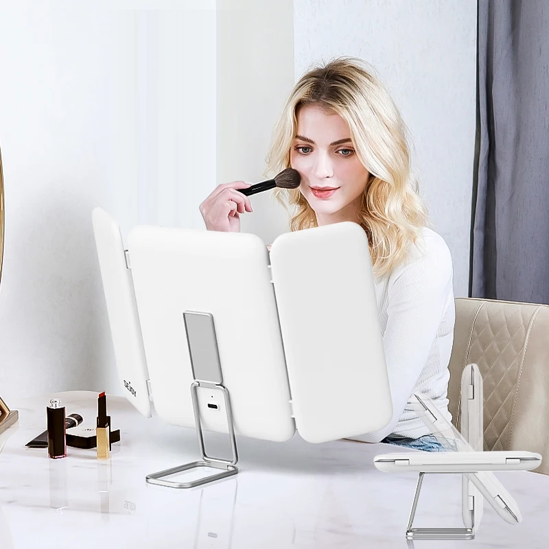 Miroir de maquillage SEJOY sur une coiffeuse, design élégant