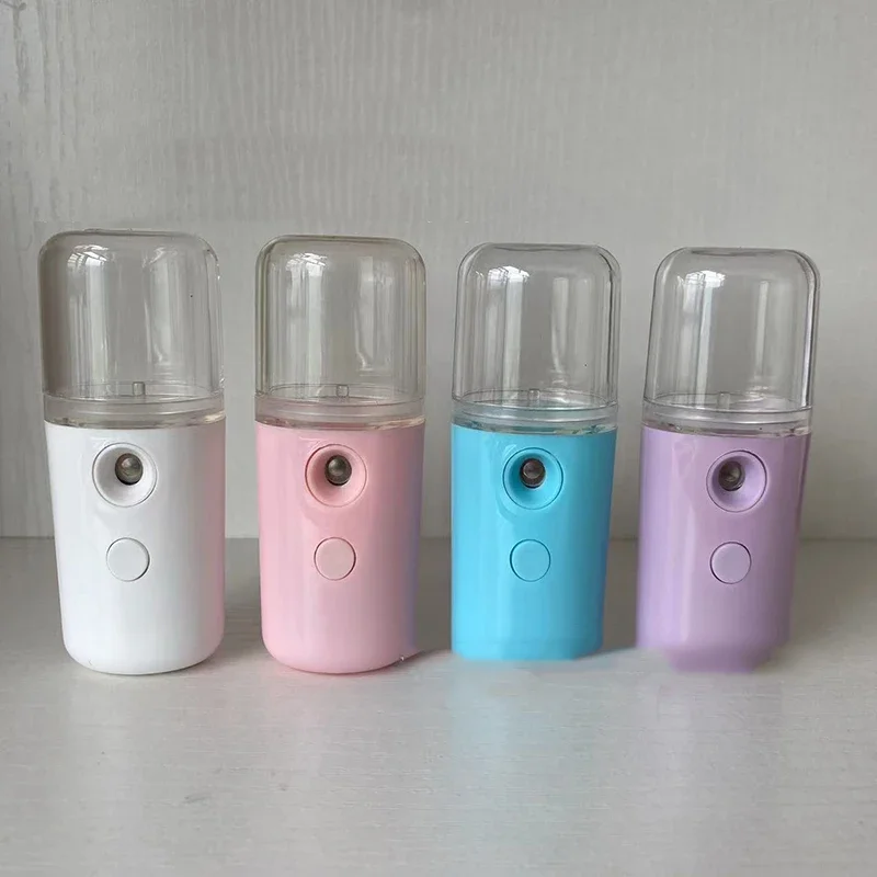 Vaporisateur facial rechargeable via câble USB