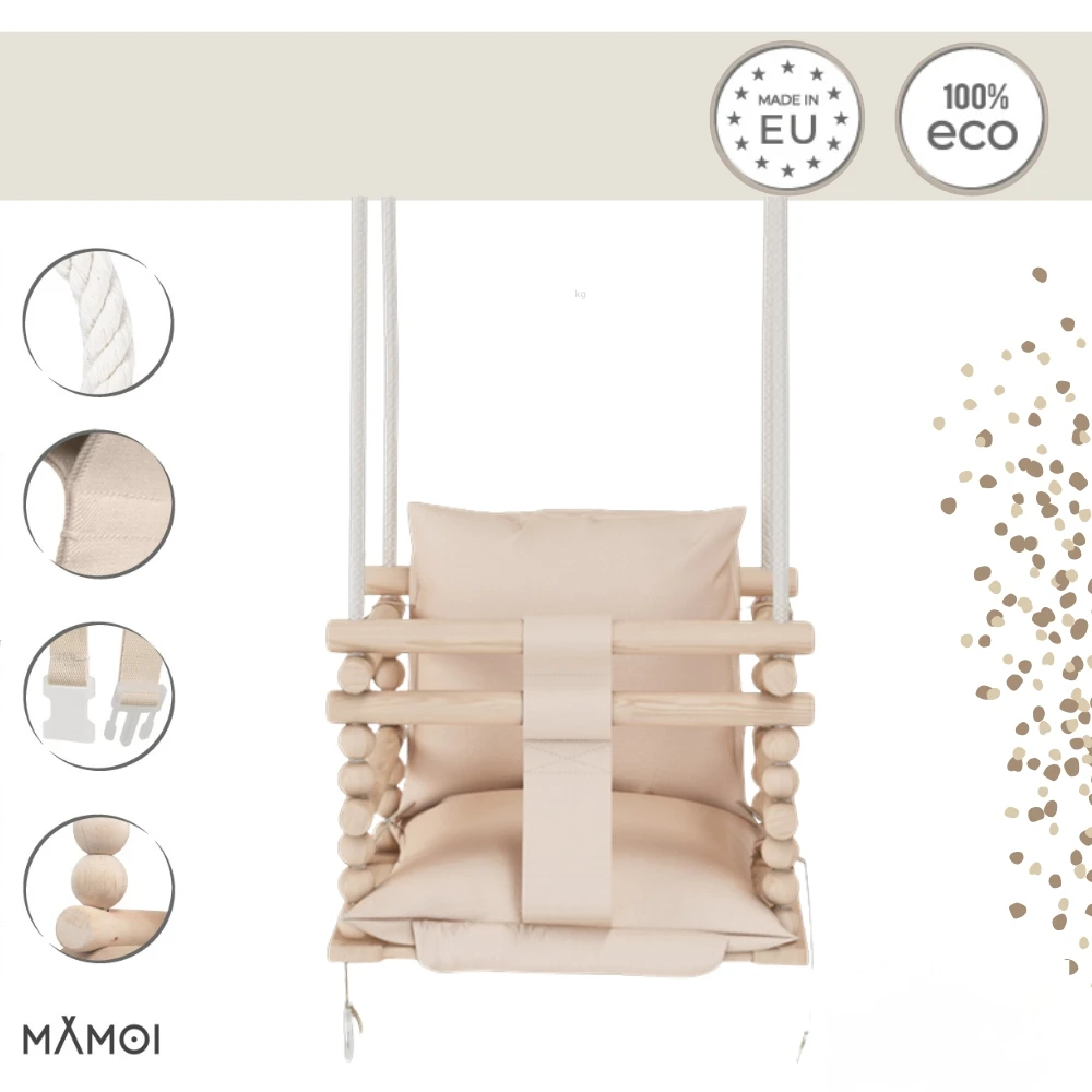 Vue latérale de la balançoire de porte MAMOI avec un enfant en train de jouer