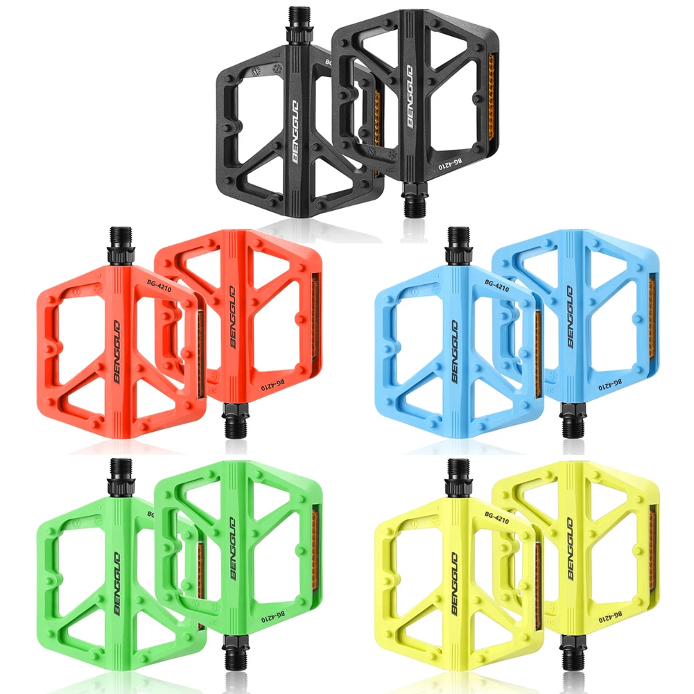 Pédales de vélo avec picots antidérapants en nylon