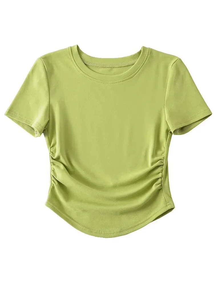 Silhouette slim d'un t-shirt froncé