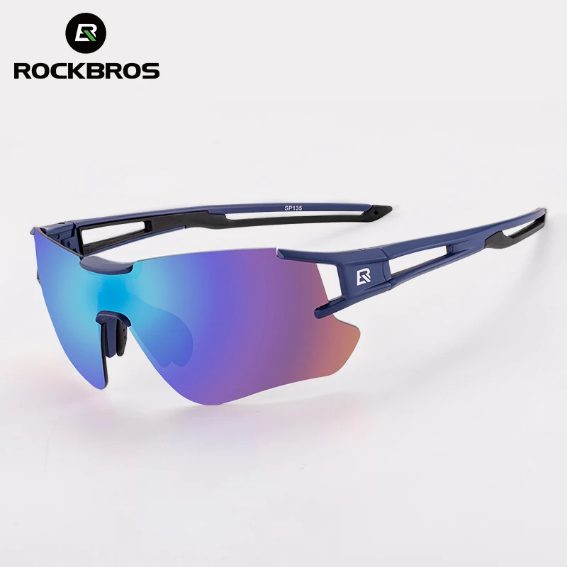 Homme avec lunettes ROCKBROS sans monture en vélo