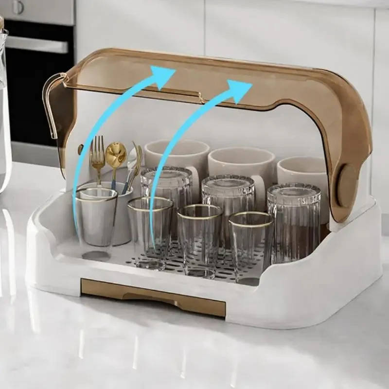 Vue d'ensemble du séchoir organisateur de biberons avec couvercle