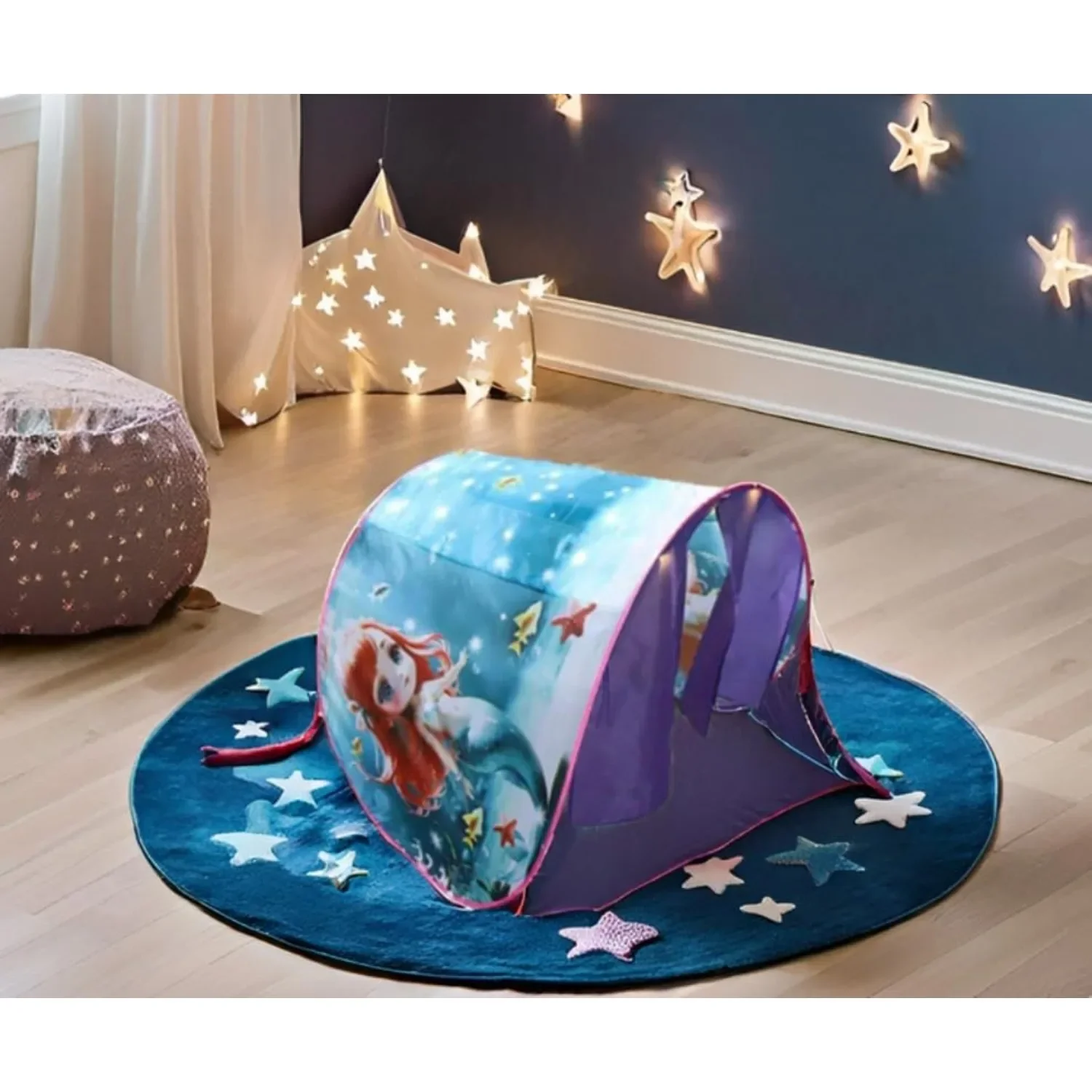 Tente de lit pliable installée sur un lit enfant
